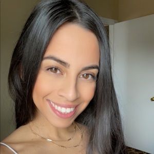 Meet your Posher, Anabel